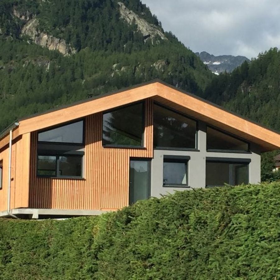 Maison bardage à claire voie, menuiserie aluminium vallorcine