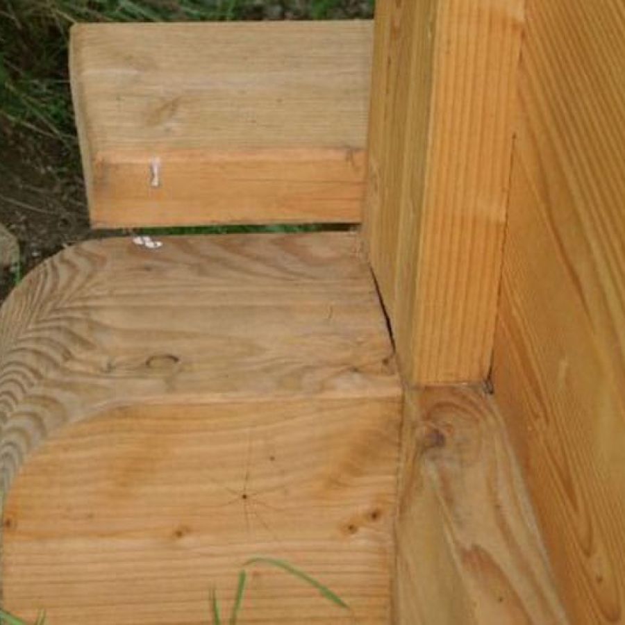 Assemblage de la semelle d'un mazot