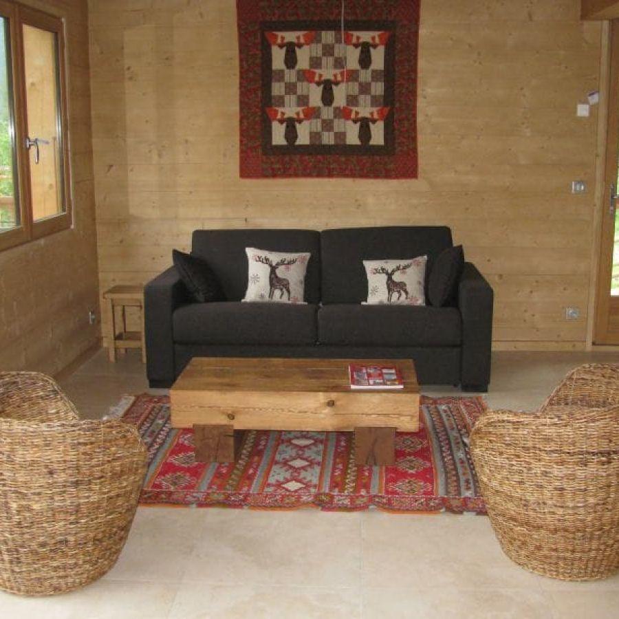 Intérieur lambris sapin et menuiserie mélèze